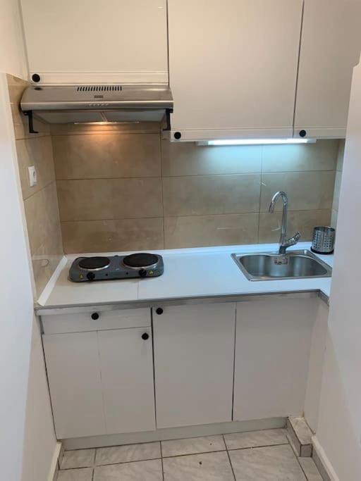 Athens Apartments For Rent Екстер'єр фото